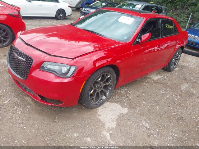 2015 Chrysler 300 300s მანქანა იყიდება აუქციონზე, vin: 2C3CCABGXFH903964, აუქციონის ნომერი: 45470085