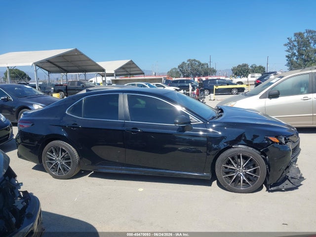 4T1T11AKXNU046933 Toyota CAMRY SE