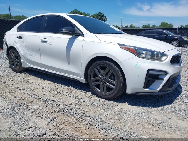 45470097 :رقم المزاد ، 3KPF34AD0ME365138 vin ، 2021 Kia Forte Gt-line مزاد بيع