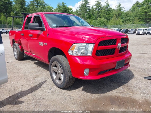 RAM 1500 Express 4x4 6'4 Box 2017 1C6RR7FT3HS565566 zdjęcie główne