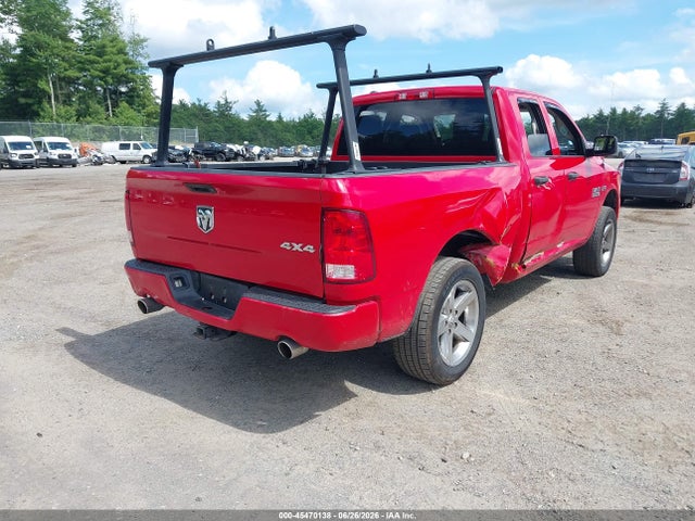 1C6RR7FT3HS565566 RAM 1500 Express 4x4 6&#039;4 Box