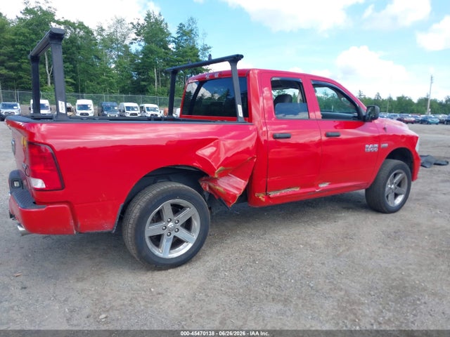 1C6RR7FT3HS565566 RAM 1500 Express 4x4 6&#039;4 Box