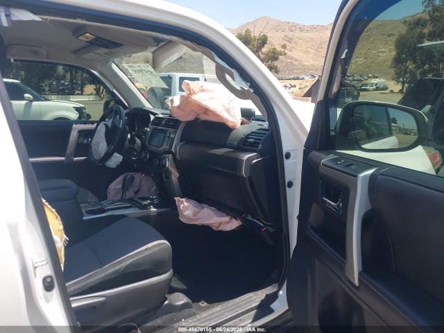 Toyota 4RUNNER SR5 2016 JTEBU5JR2G5370351 Image 5