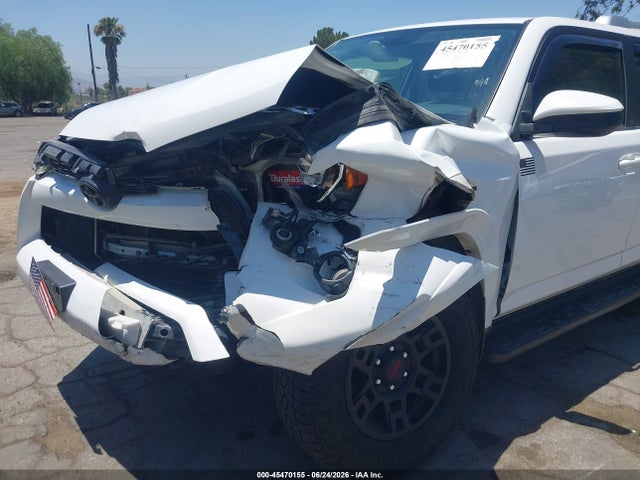 Toyota 4RUNNER SR5 2016 JTEBU5JR2G5370351 Image 6