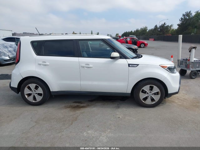 2015 Kia Soul მანქანა იყიდება აუქციონზე, vin: KNDJN2A22F7186061, აუქციონის ნომერი: 45470191