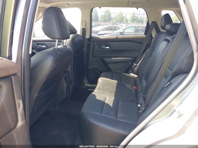 JN8BT3BA6NW043788 Nissan Rogue Sv Fwd