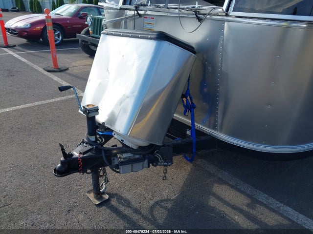 Airstream Other 2018 1STVRTF17JJ541203 Image 10