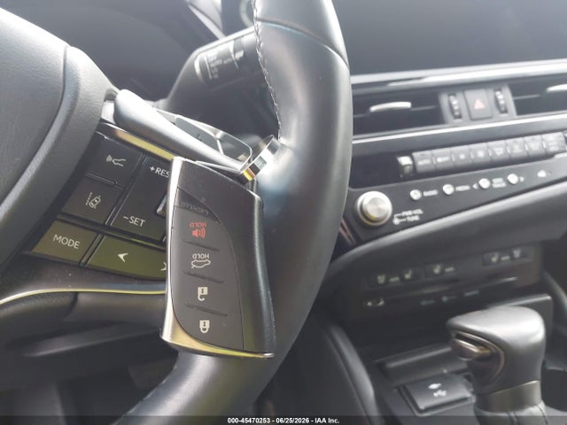 45470253 :رقم المزاد ، 58AD11D17NU009189 vin ، 2022 Lexus Es 250 مزاد بيع