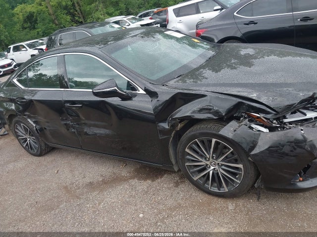 45470253 :رقم المزاد ، 58AD11D17NU009189 vin ، 2022 Lexus Es 250 مزاد بيع