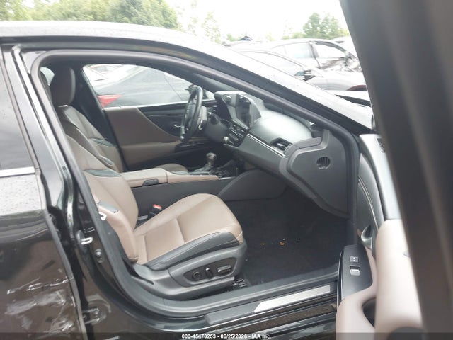 45470253 :رقم المزاد ، 58AD11D17NU009189 vin ، 2022 Lexus Es 250 مزاد بيع