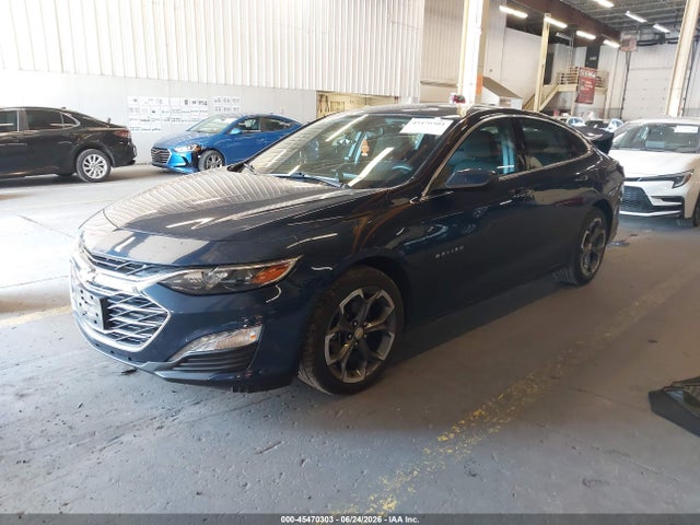 1G1ZD5ST5NF135696 Chevrolet Malibu Fwd Lt