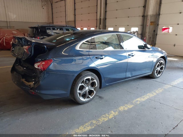 1G1ZD5ST5NF135696 Chevrolet Malibu Fwd Lt