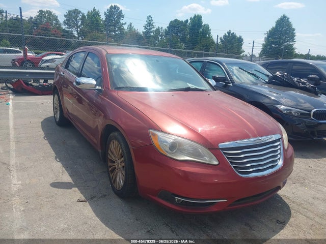 45470329 :رقم المزاد ، 1C3CCBCB8CN117348 vin ، 2012 Chrysler 200 Limited مزاد بيع