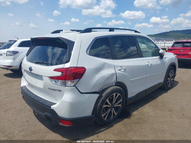 Subaru Forester Limited 2021 JF2SKASC8MH445420 Image 4