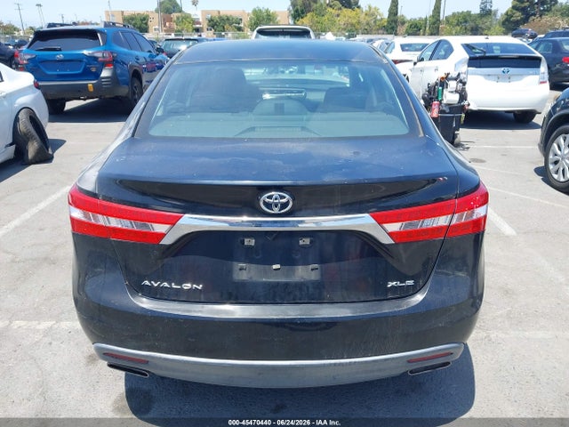 45470440 :رقم المزاد ، 4T1BK1EBXDU020883 vin ، 2013 Toyota Avalon Xle مزاد بيع