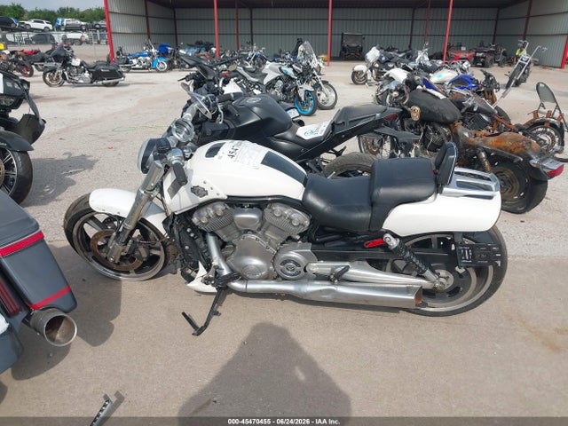 45470455 :رقم المزاد ، 1HD1HPH12GC800647 vin ، 2016 Harley-davidson Vrscf Vrod Muscle مزاد بيع