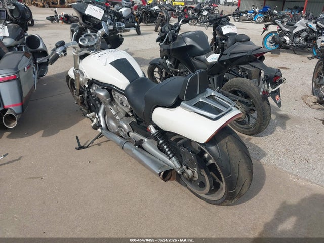 45470455 :رقم المزاد ، 1HD1HPH12GC800647 vin ، 2016 Harley-davidson Vrscf Vrod Muscle مزاد بيع
