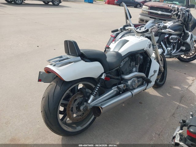 45470455 :رقم المزاد ، 1HD1HPH12GC800647 vin ، 2016 Harley-davidson Vrscf Vrod Muscle مزاد بيع