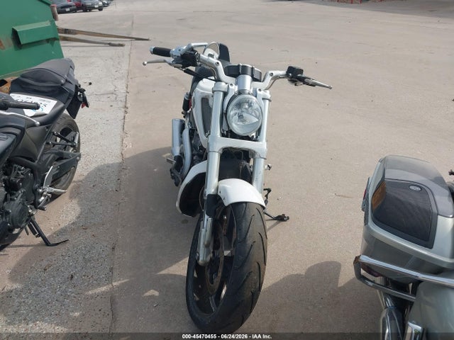45470455 :رقم المزاد ، 1HD1HPH12GC800647 vin ، 2016 Harley-davidson Vrscf Vrod Muscle مزاد بيع