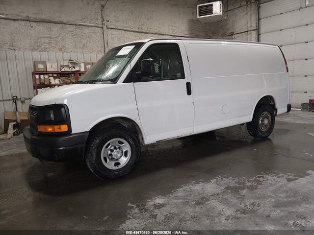 Chevrolet Express 2500 Work Van 2016 1GCWGAFF6G1289073 Image 2