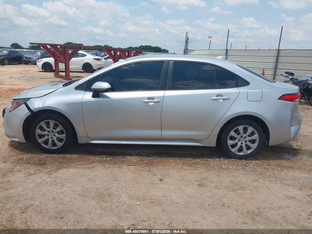 2022 Toyota Corolla Le მანქანა იყიდება აუქციონზე, vin: JTDEPMAE2N3026687, აუქციონის ნომერი: 45470561