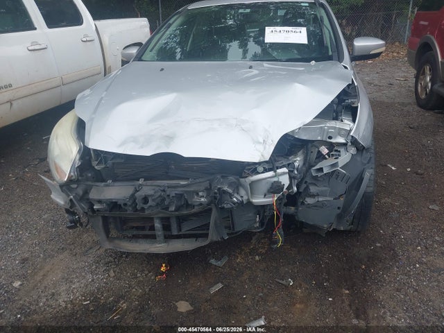 45470564 :رقم المزاد ، 1FADP3F24EL397621 vin ، 2014 Ford Focus Se مزاد بيع