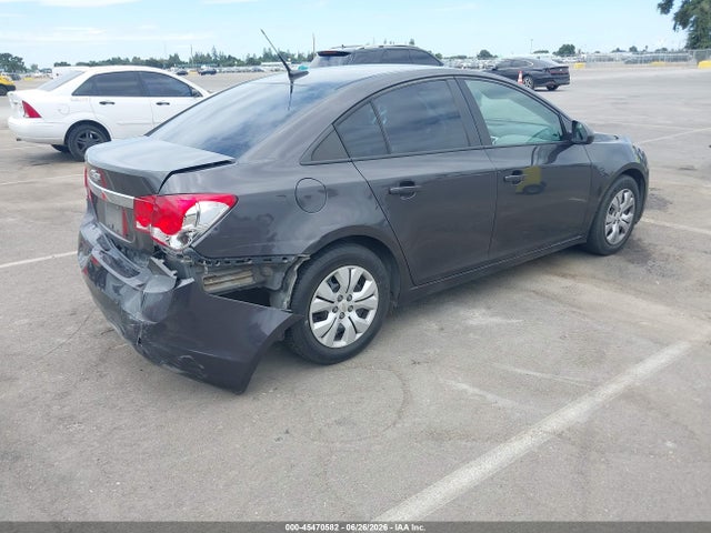 1G1PA5SG9E7338006 Chevrolet Cruze Ls Auto