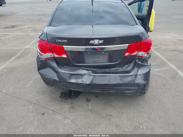 1G1PA5SG9E7338006 Chevrolet Cruze Ls Auto