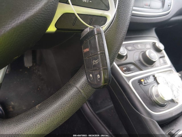 Продаж на аукціоні авто 2015 Chrysler 200 Limited, vin: 1C3CCCAB1FN577447, номер лоту: 45470583