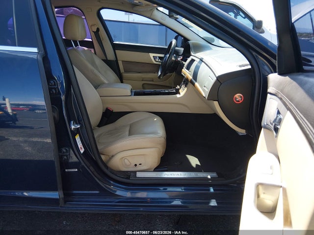 Auction sale of the 2013 Jaguar Xf V6 Sc, vin: SAJWA0E77D8S87925, lot number: 45470657