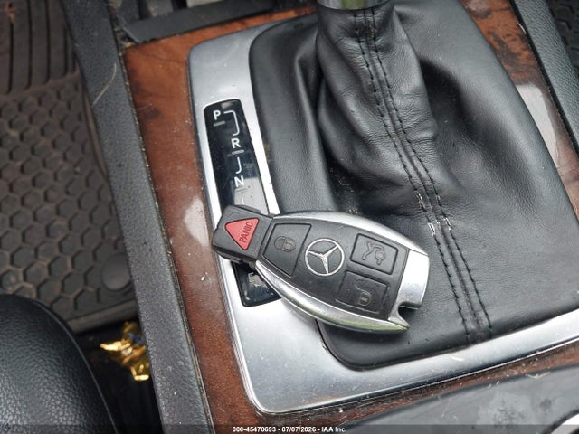 Продажа на аукционе авто 2013 Mercedes-benz C 300 Luxury 4matic, vin: WDDGF8AB2DR283374, номер лота: 45470693