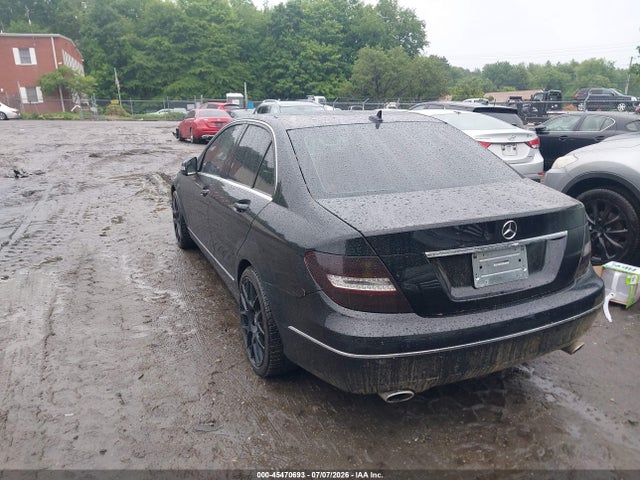 Продажа на аукционе авто 2013 Mercedes-benz C 300 Luxury 4matic, vin: WDDGF8AB2DR283374, номер лота: 45470693