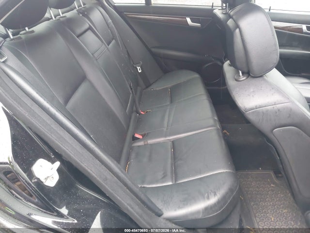 Продажа на аукционе авто 2013 Mercedes-benz C 300 Luxury 4matic, vin: WDDGF8AB2DR283374, номер лота: 45470693