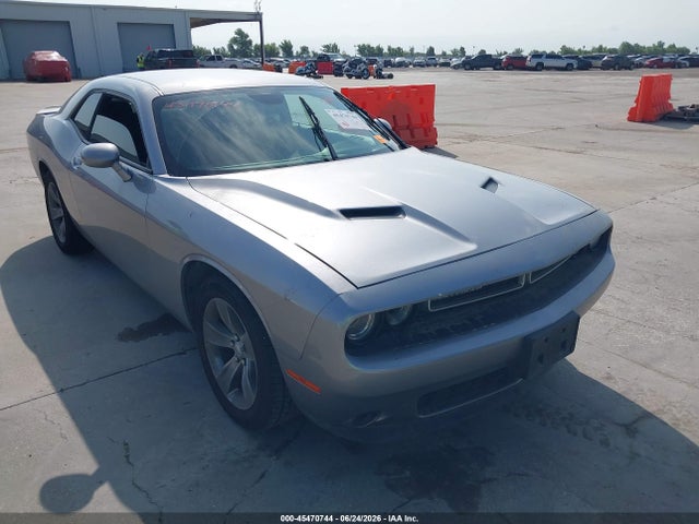 2017 Dodge Challenger Sxt მანქანა იყიდება აუქციონზე, vin: 2C3CDZAG8HH594513, აუქციონის ნომერი: 45470744