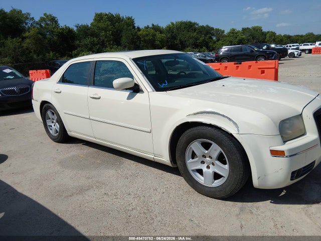 45470752 :رقم المزاد ، 2C3JA53G35H176197 vin ، 2005 Chrysler 300 Touring مزاد بيع
