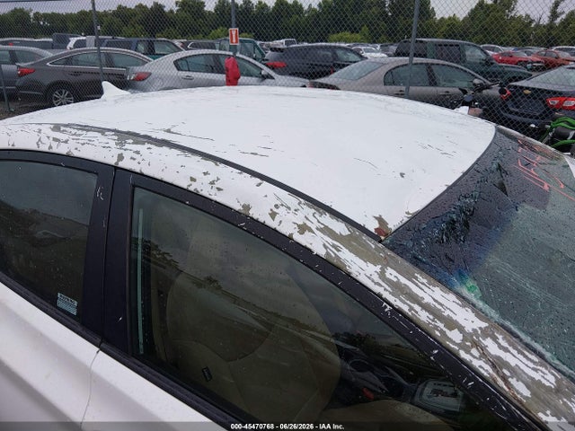 Auction sale of the 2012 Hyundai Elantra Gls, vin: 5NPDH4AE2CH073213, lot number: 45470768