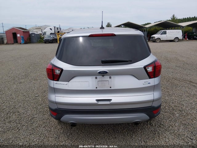 1FMCU9GD2KUA65812 Ford ESCAPE SE