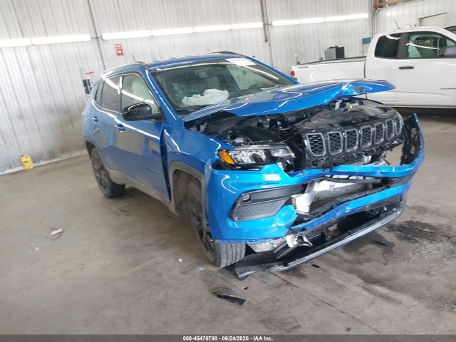 2026 Jeep Compass Latitude მანქანა იყიდება აუქციონზე, vin: 3C4NJDBN3TT152722, აუქციონის ნომერი: 45470780
