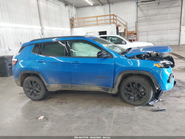 2026 Jeep Compass Latitude მანქანა იყიდება აუქციონზე, vin: 3C4NJDBN3TT152722, აუქციონის ნომერი: 45470780