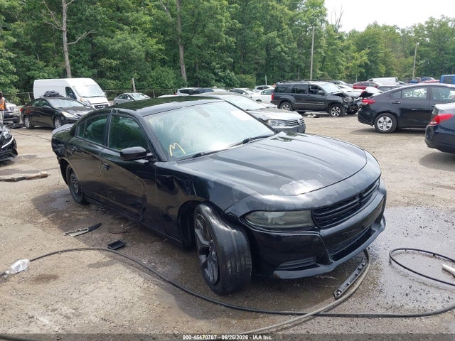 Auction sale of the 2019 Dodge Charger Sxt Rwd, vin: 2C3CDXBG4KH553452, lot number: 45470787