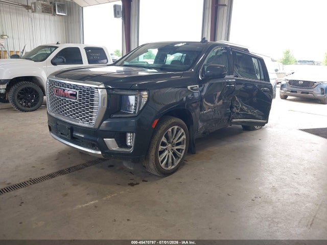 45470797 :رقم المزاد ، 1GKS2JKLXMR218954 vin ، 2021 Gmc Yukon Xl 4wd Denali مزاد بيع