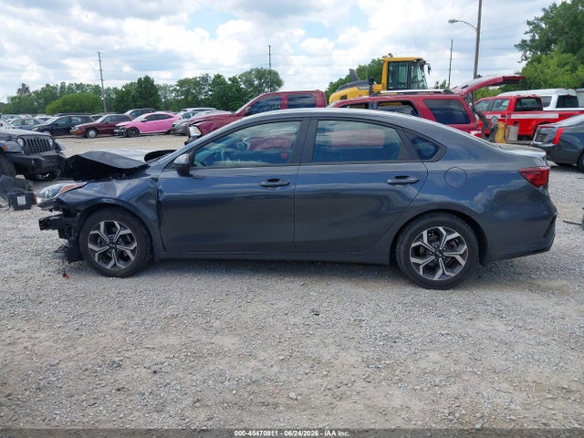 Продаж на аукціоні авто 2021 Kia Forte Lxs, vin: 3KPF24AD3ME267692, номер лоту: 45470811