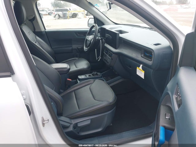 3FTCW8TA8SRA73120 Ford Maverick Lobo Standard