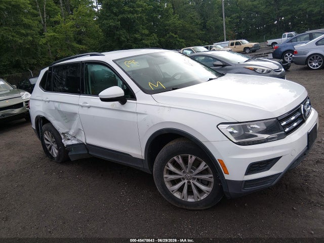45470843 :رقم المزاد ، 3VV0B7AX0JM098509 vin ، 2018 Volkswagen Tiguan 2.0t S مزاد بيع