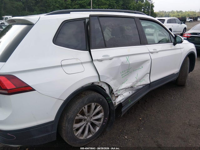 Продажа на аукционе авто 2018 Volkswagen Tiguan 2.0t S, vin: 3VV0B7AX0JM098509, номер лота: 45470843