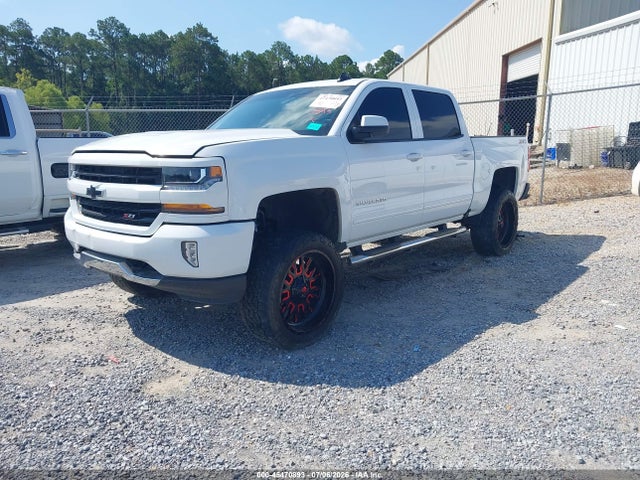 Продаж на аукціоні авто 2018 Chevrolet Silverado 1500 2lt, vin: 3GCUKREC9JG294904, номер лоту: 45470893