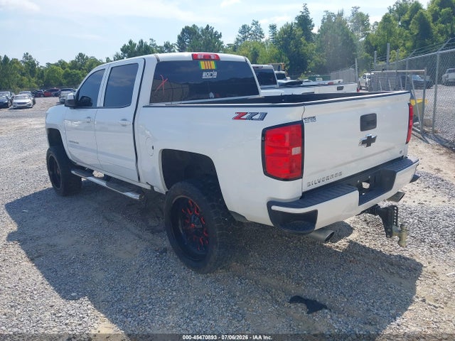 Продаж на аукціоні авто 2018 Chevrolet Silverado 1500 2lt, vin: 3GCUKREC9JG294904, номер лоту: 45470893