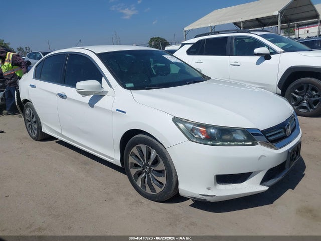 45470923 :رقم المزاد ، 1HGCR6F34FA008520 vin ، 2015 Honda Accord Hybrid مزاد بيع