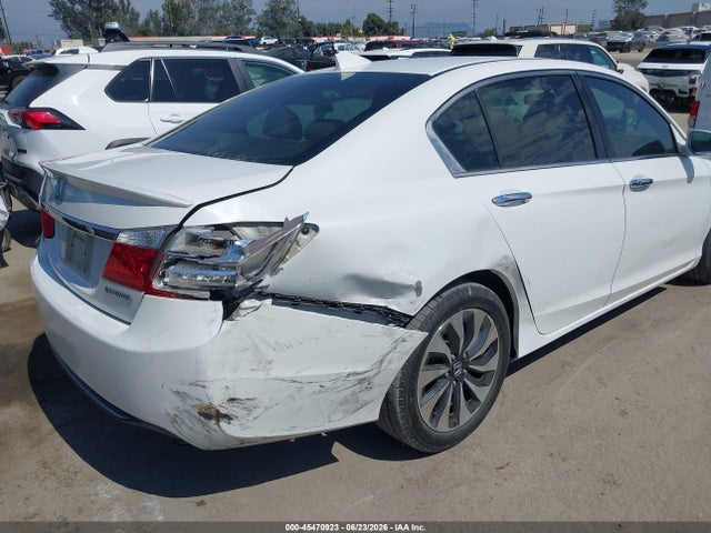 2015 Honda Accord Hybrid მანქანა იყიდება აუქციონზე, vin: 1HGCR6F34FA008520, აუქციონის ნომერი: 45470923