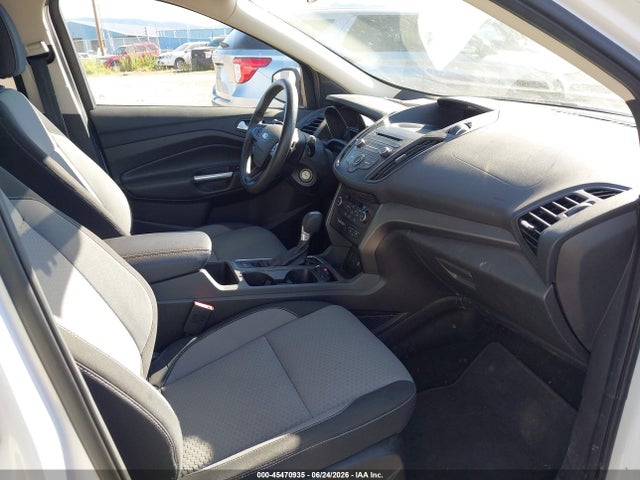 1FMCU9GD4HUE18527 Ford ESCAPE SE